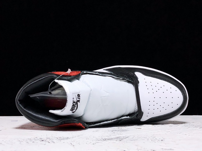 Air Jordan 1 AJ1 Satin Black Toe